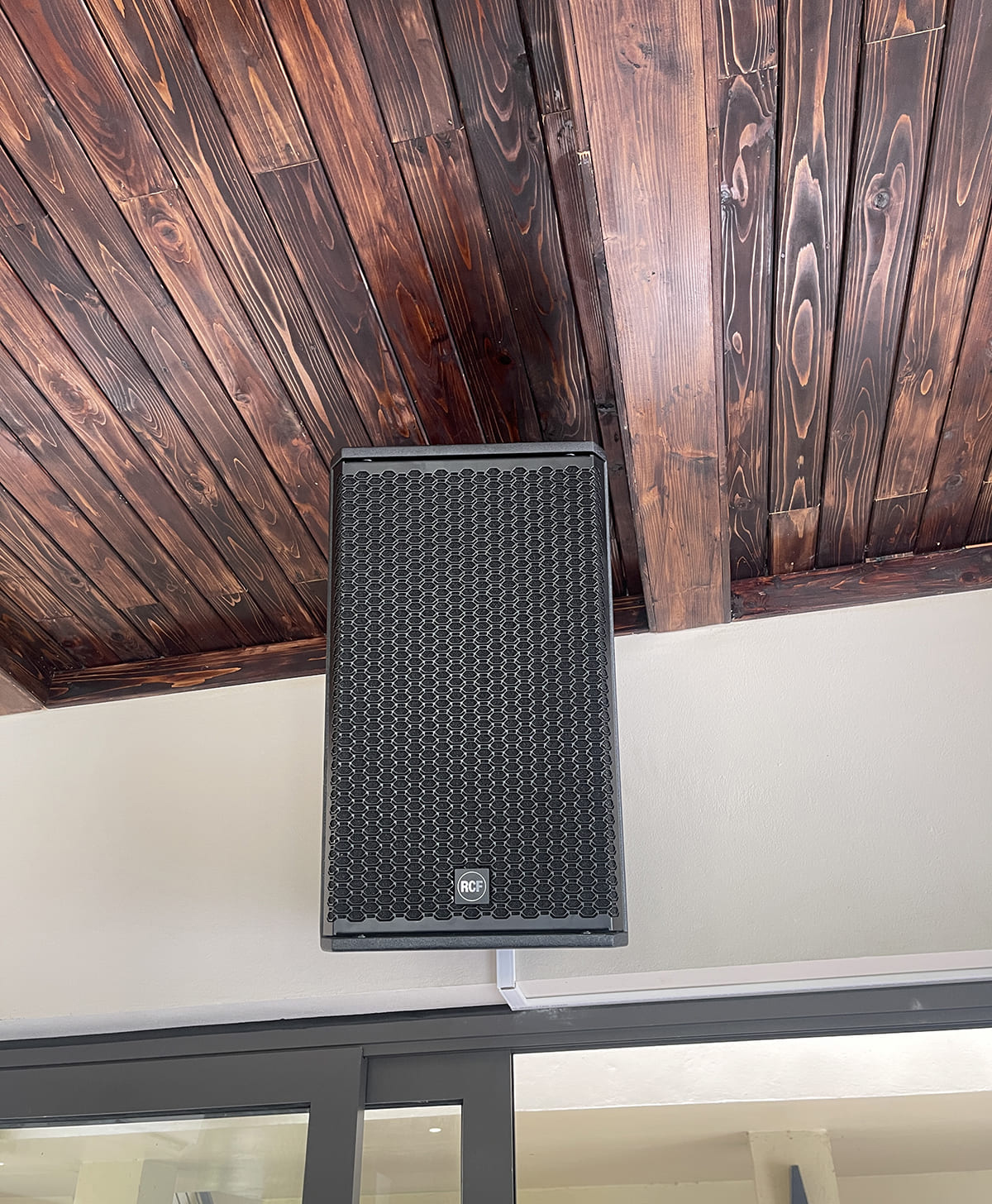 Khách hàngLê vinhđánh giá về sản phẩmLoa RCF G-MAX 12 (Bass 30cm, RMS 500W, SPL 130 dB, designed and engineered in Italy)