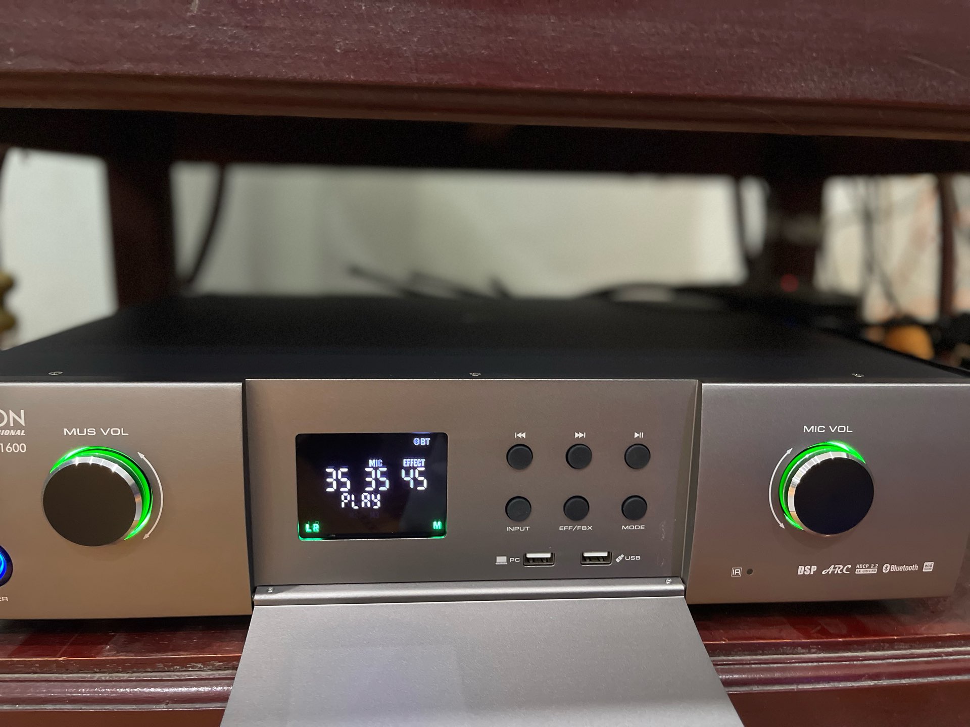 Khách hàngHà Quangđánh giá về sản phẩmAmply Denon Pro DP-N1600 (tặng kèm 2 tay micro, 2 kênh, Class AB, 550W/CH - New)