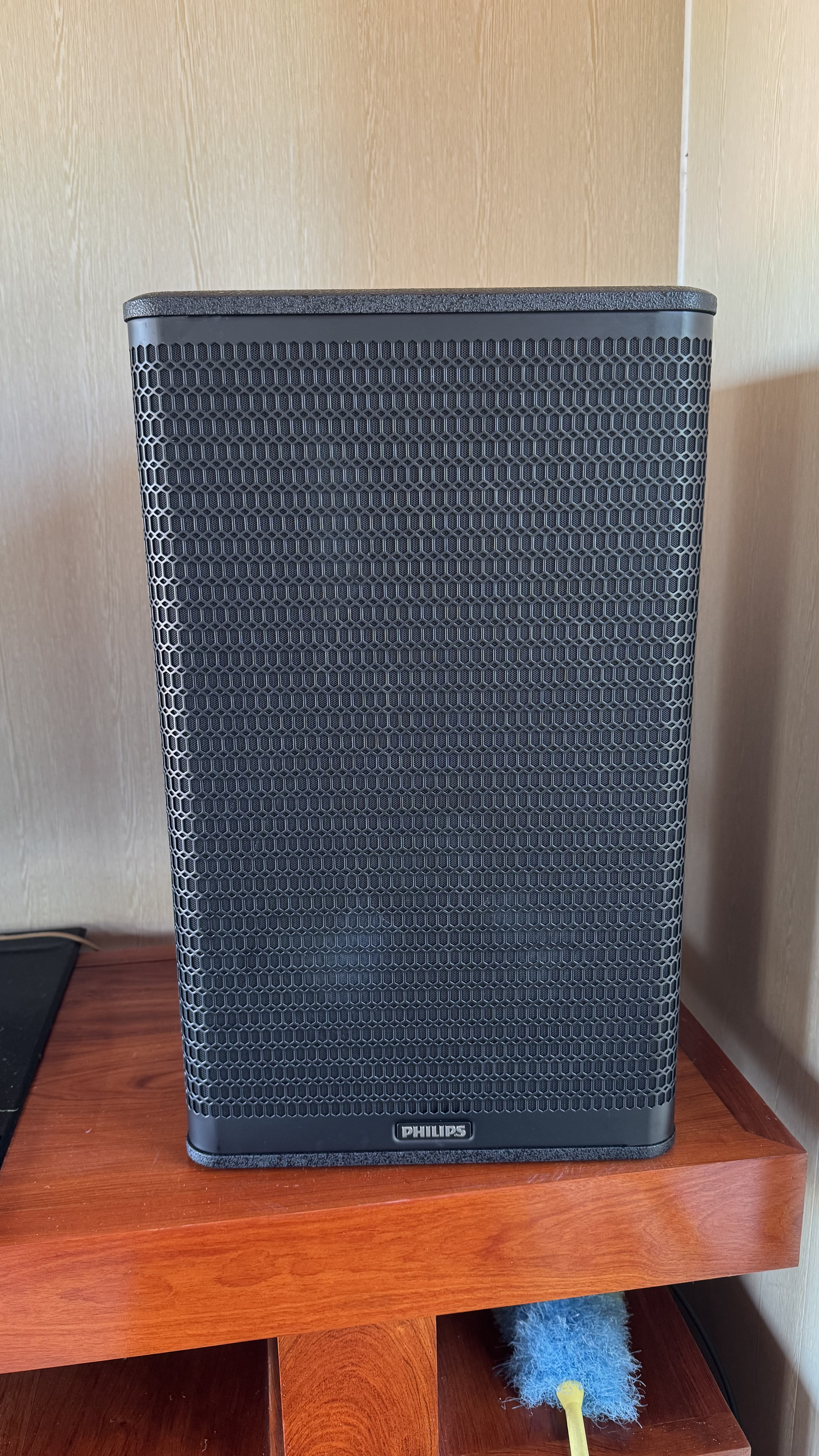 Khách hàngHùngđánh giá về sản phẩmLoa Philips CSS1600/70 (Bass 30cm, 400W RMS)