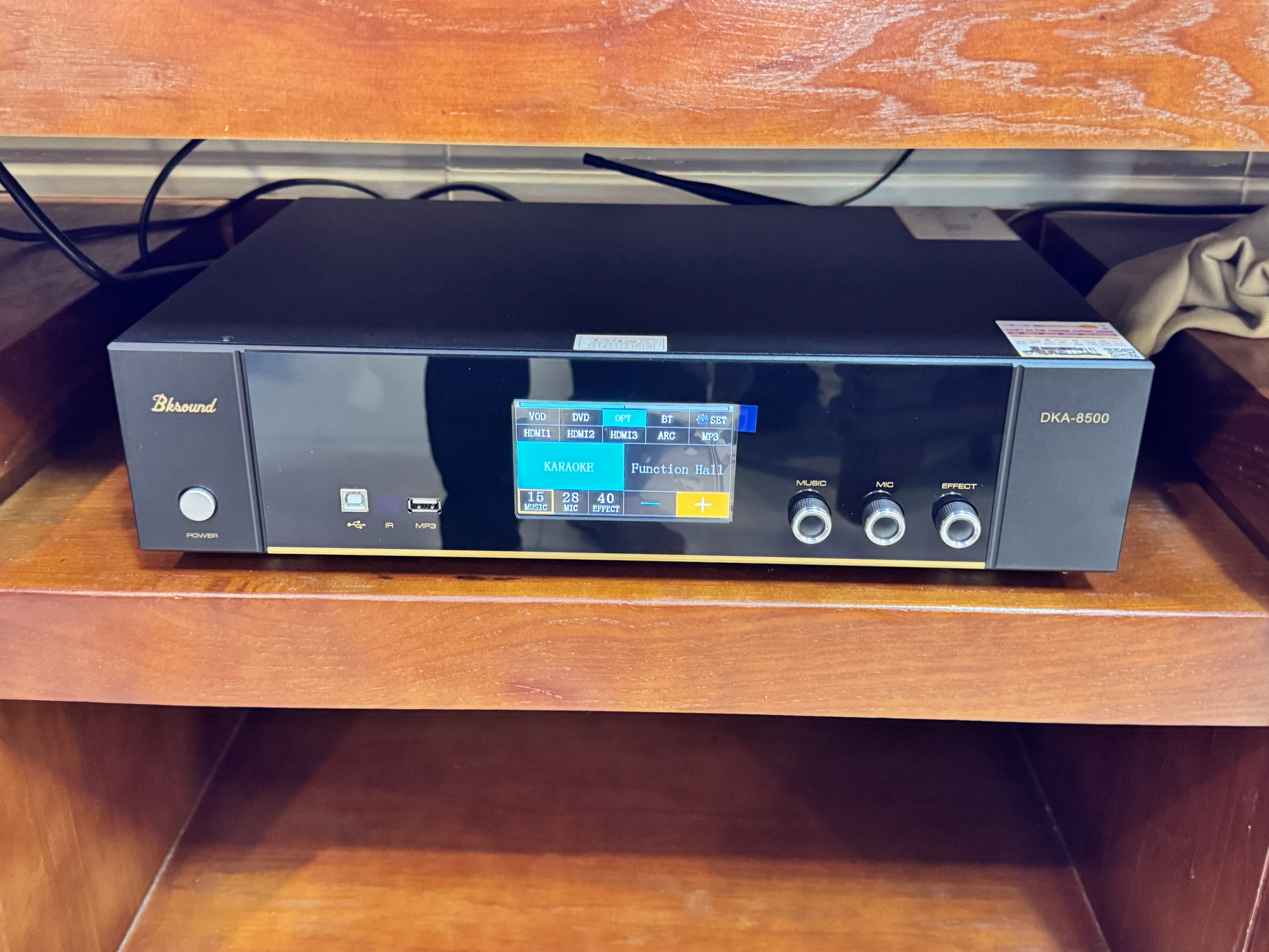 Khách hàngĐăngđánh giá về sản phẩmDigital Karaoke Power Amplifier Bksound DKA 8500 New 2026 (750W, Optical, HDMI, Kèm 2 micro)