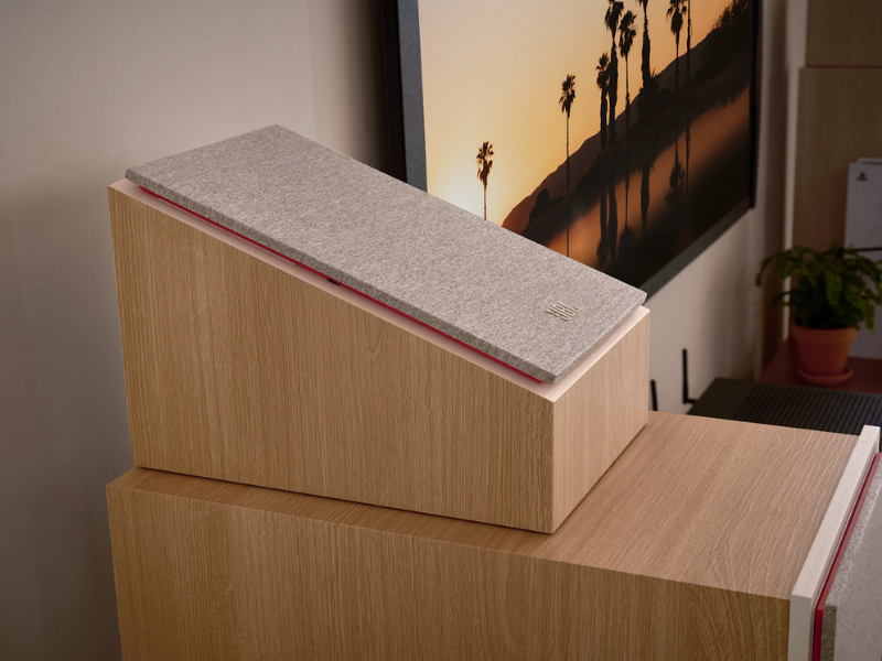 Loa JBL Stage 240H