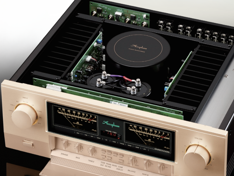 Amply Accuphase E4000