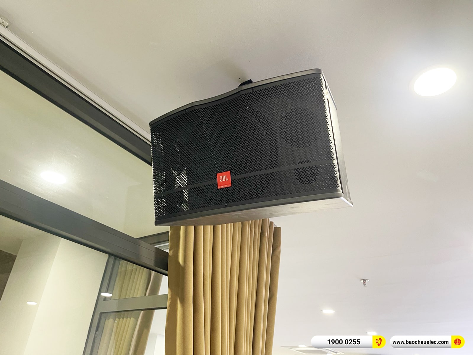 Lắp đặt dàn âm thanh hội trường JBL cho công ty tại Hà Nội (JBL CV1052T, VM620A, KP500, SW815, MG12XU,…) 
