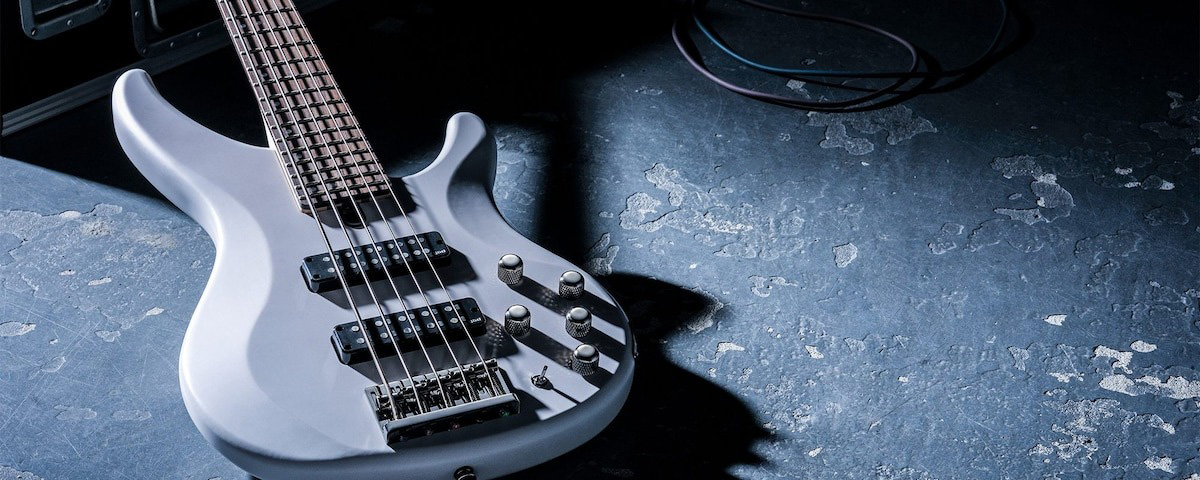 Đàn Guitar Bass Yamaha TRBX305