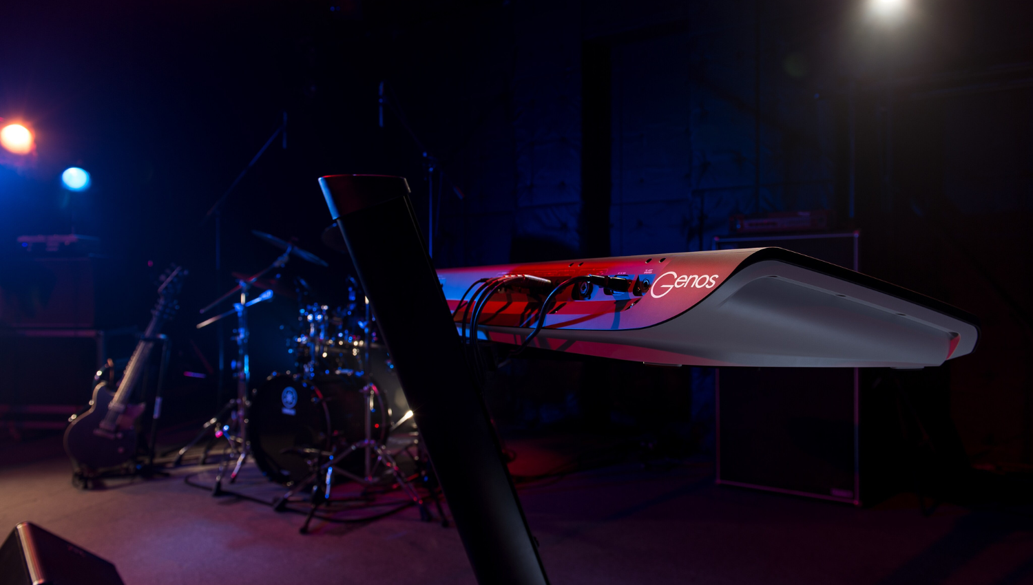 Đàn organ Yamaha Genos