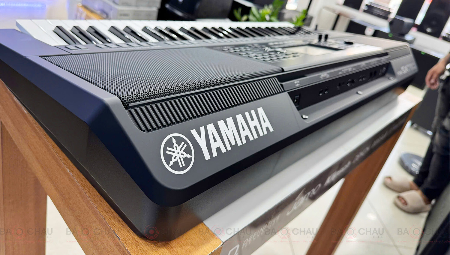 Đàn organ Yamaha PSR-SX720