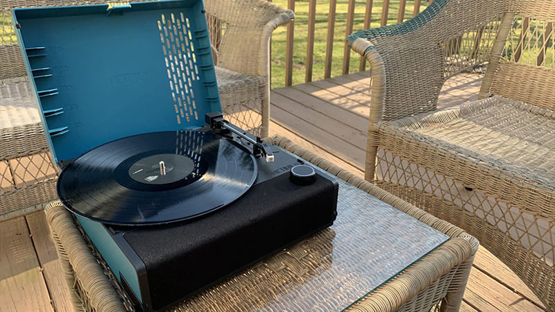 Đầu đĩa than Victrola Revolution Go