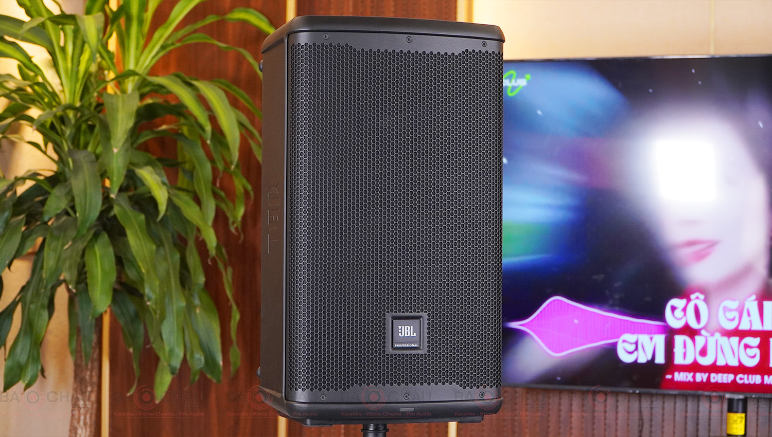 Loa JBL EON 710