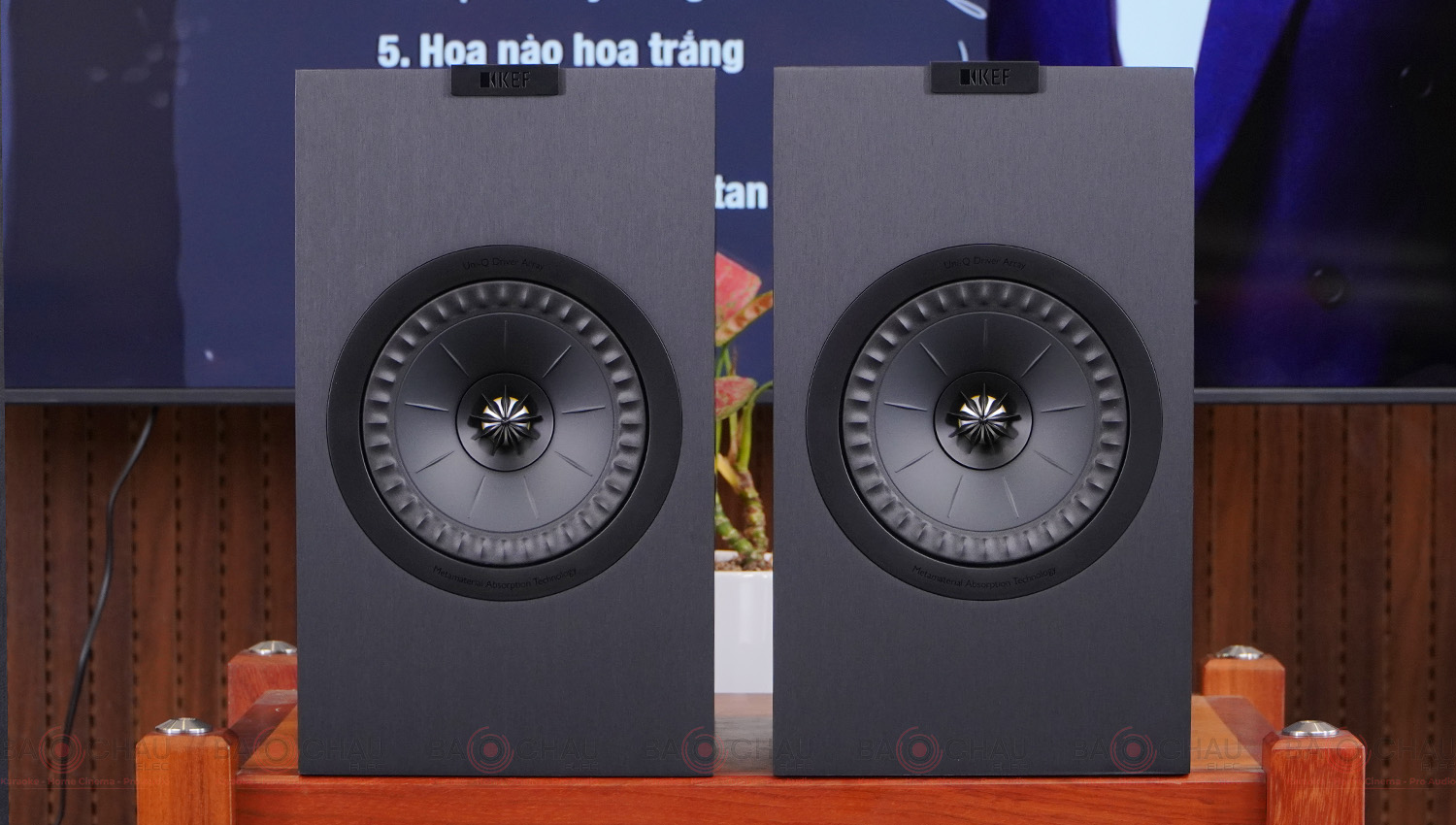 Loa KEF Q3 Meta