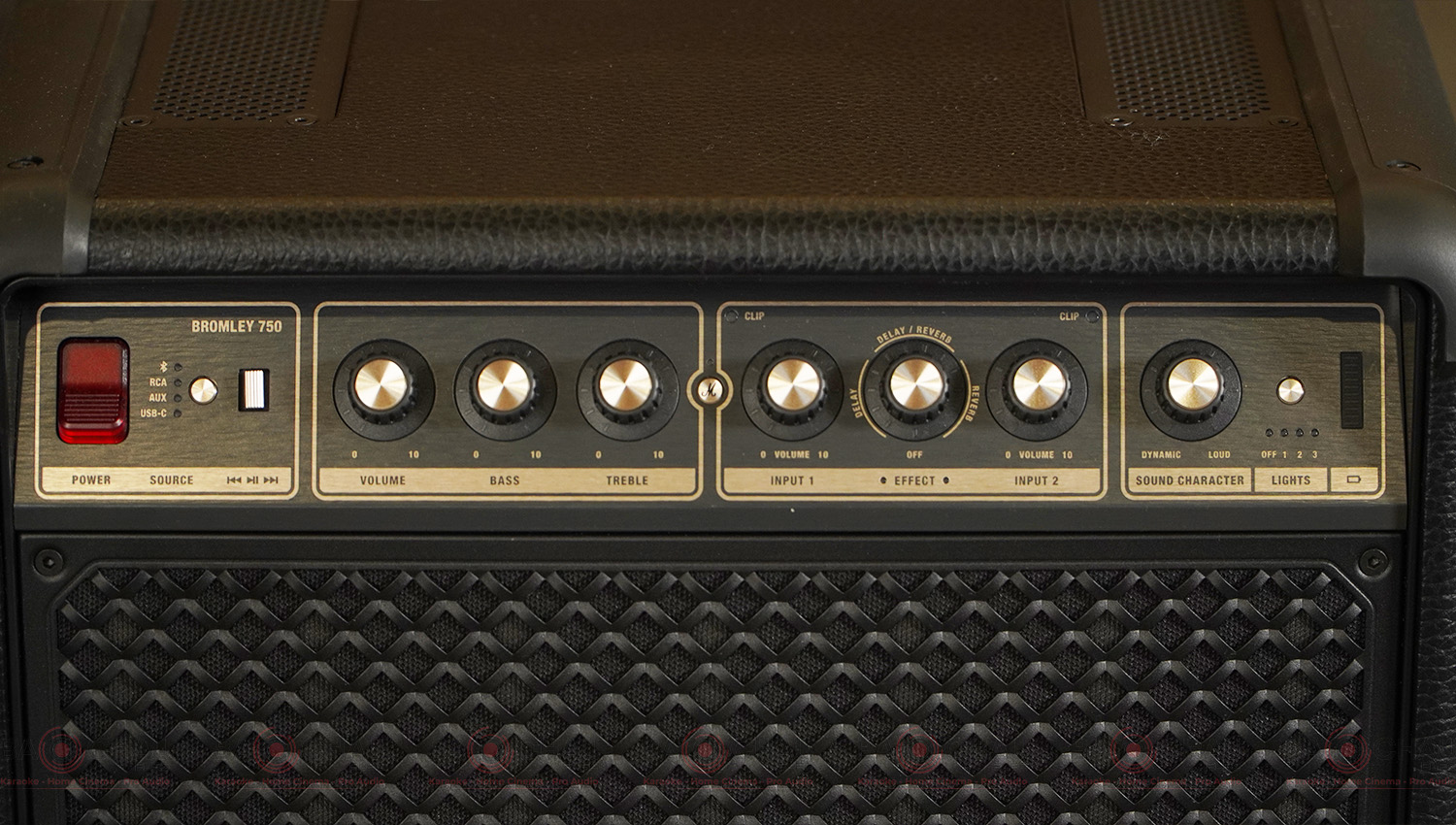 Loa Marshall Bromley 750