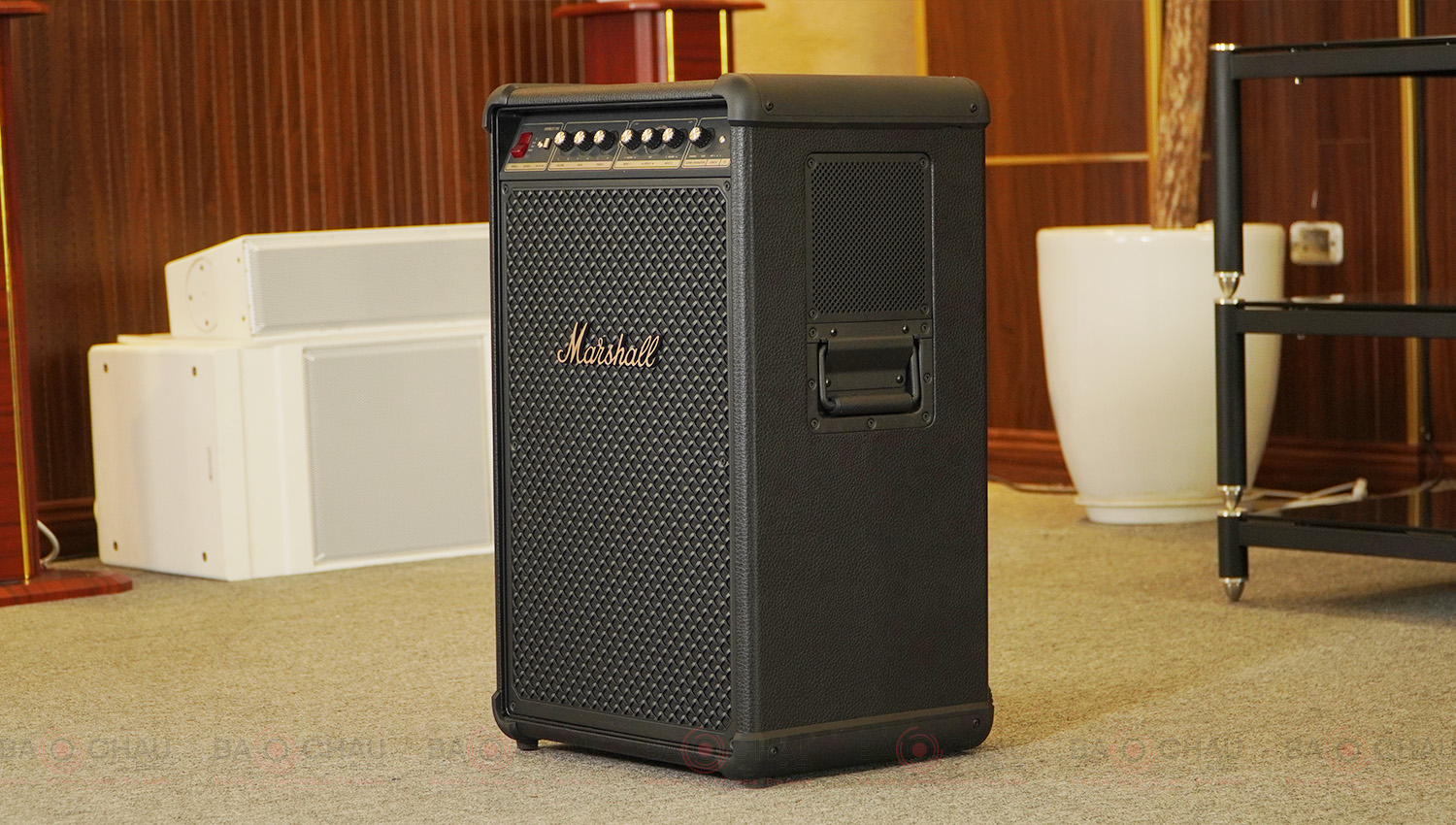 Loa Marshall Bromley 750