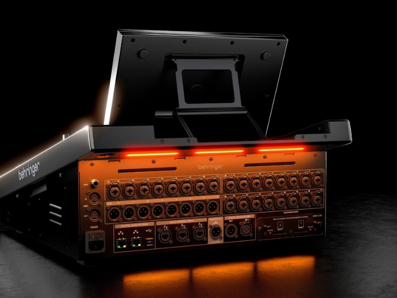 Mixer Behringer Wing Compact 48-Channel Digital