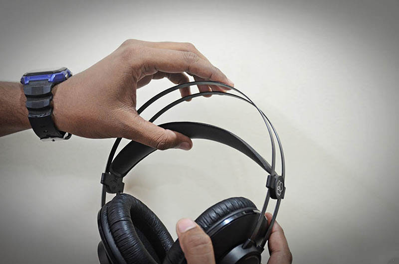 Tai nghe AKG K52