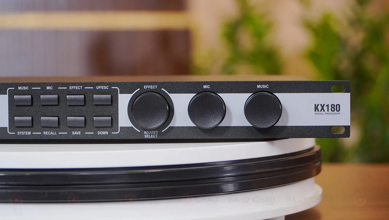 Vang số JBL KX180A