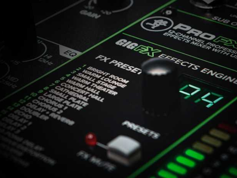 Mixer Mackie ProFX6v3