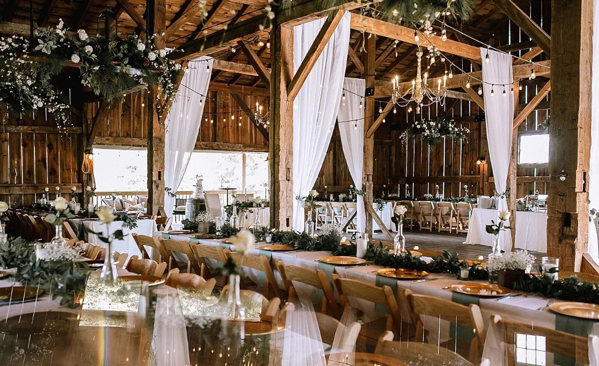 10 mẫu thiết kế trung tâm tiệc cưới đẹp