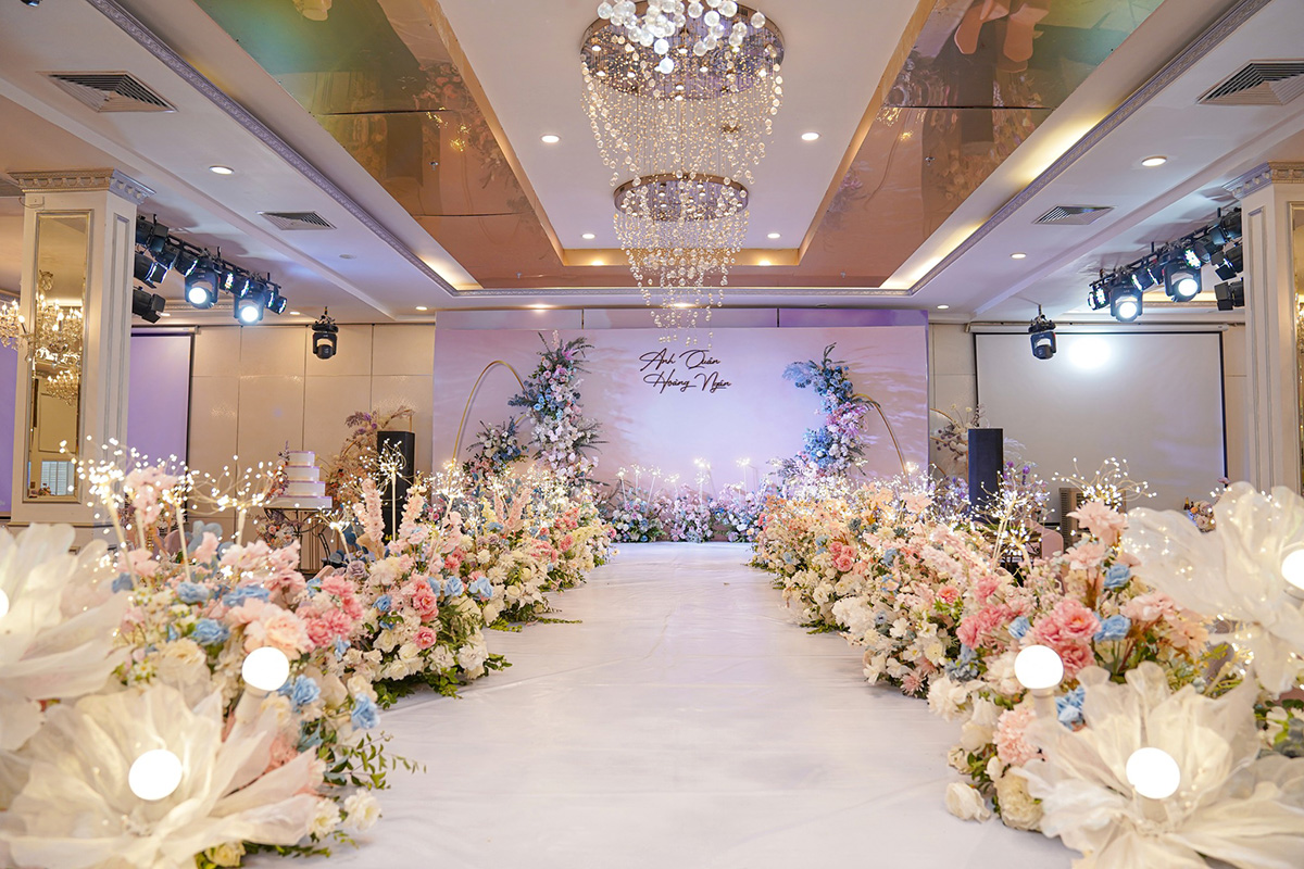 10 mẫu thiết kế trung tâm tiệc cưới đẹp