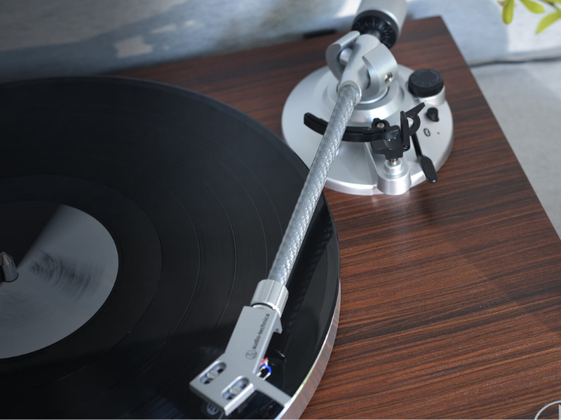 Mâm đĩa than Audio-Technica AT-LPW50BT
