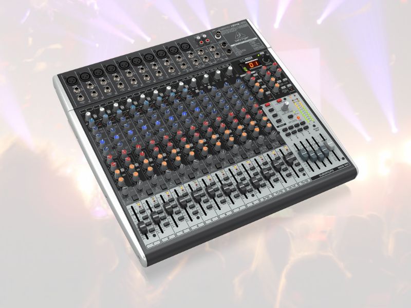 Bàn mixer Behringer Xenyx X2442 US