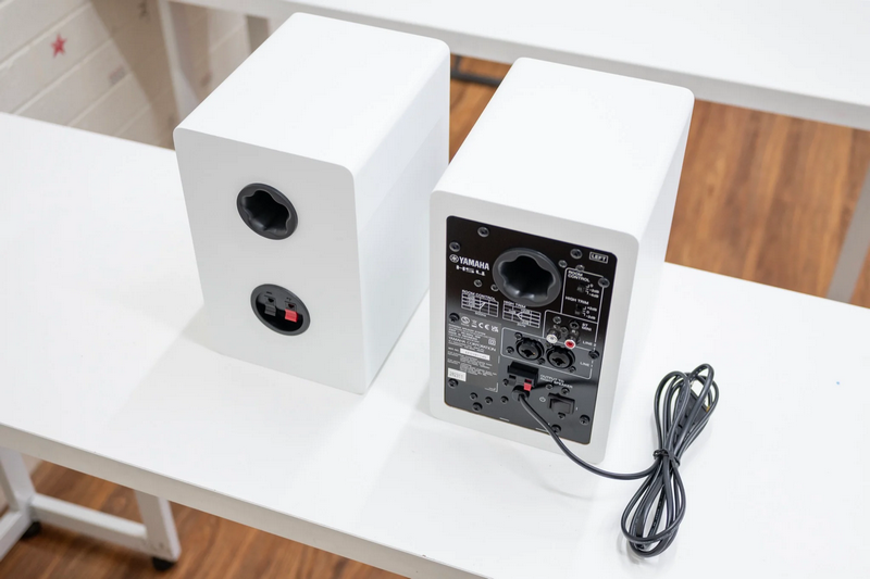 Loa Yamaha HS4 (Loa kiểm âm cho studio)