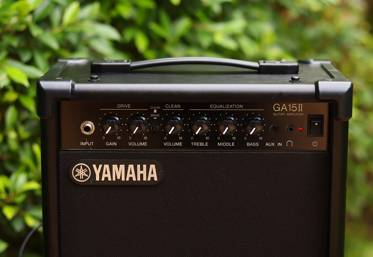 Amply guitar Yamaha GA15II