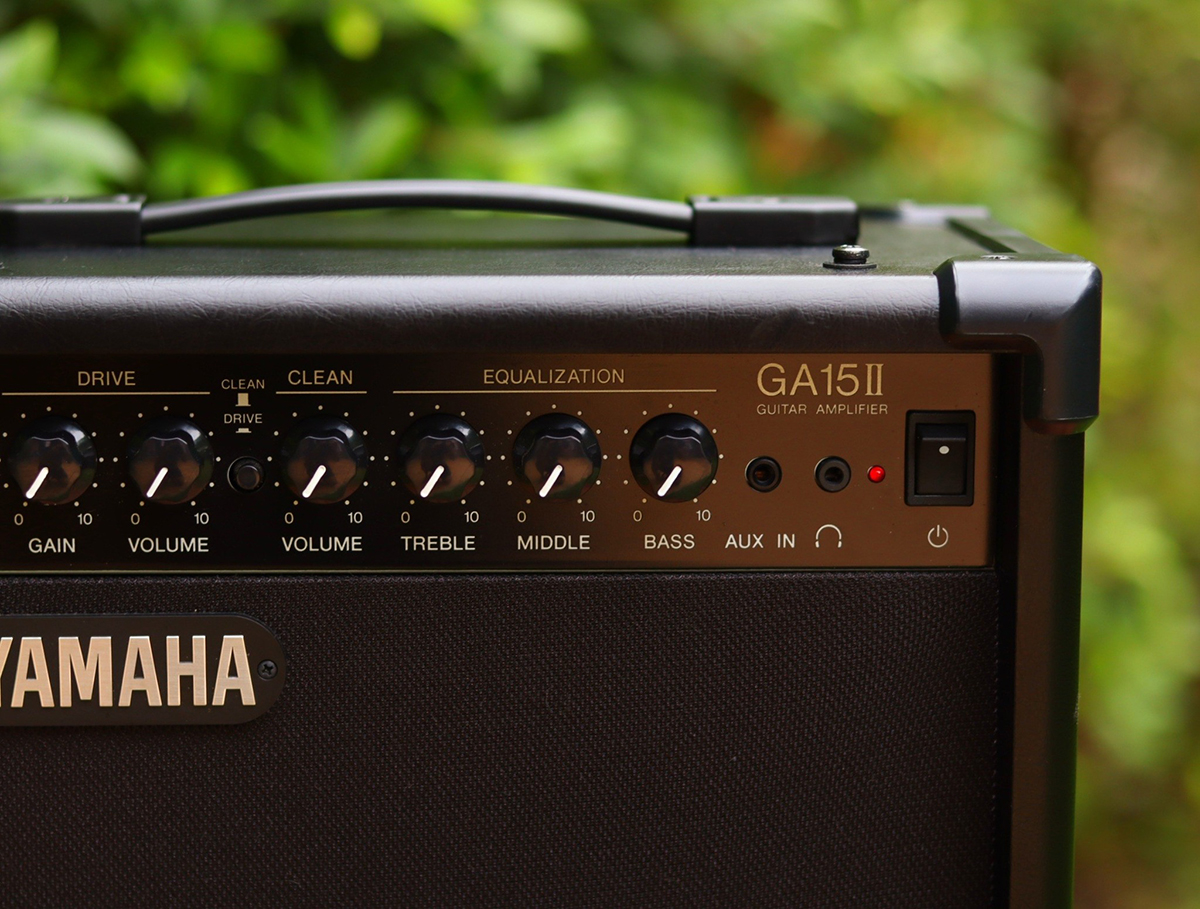Amply guitar Yamaha GA15II