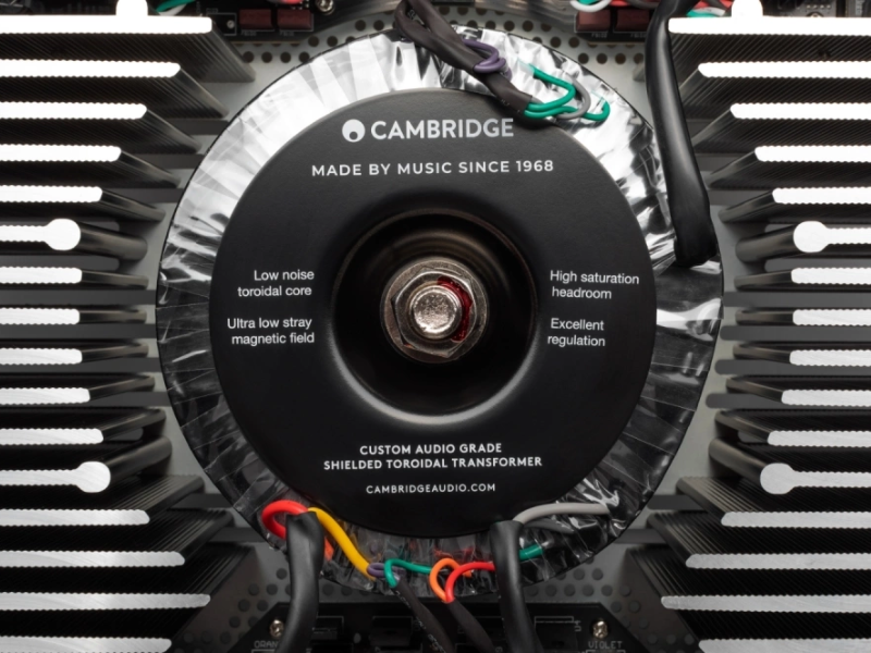 Amply tích hợp Cambridge Audio EXA100