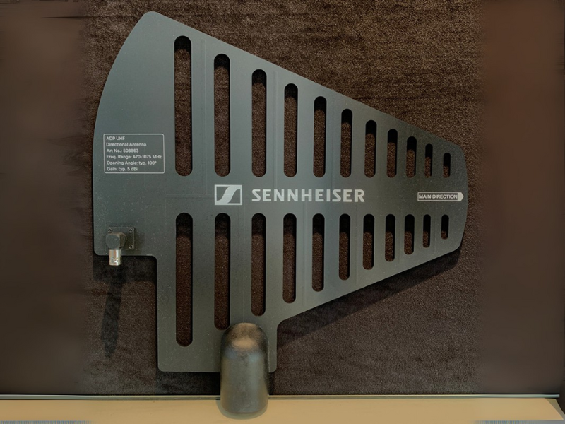 Ăng-ten kích sóng Sennheiser ADP UHF