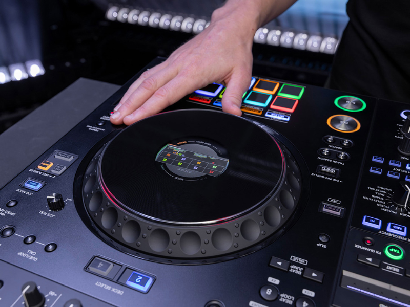 Bàn DJ AlphaTheta XDJ-AZ