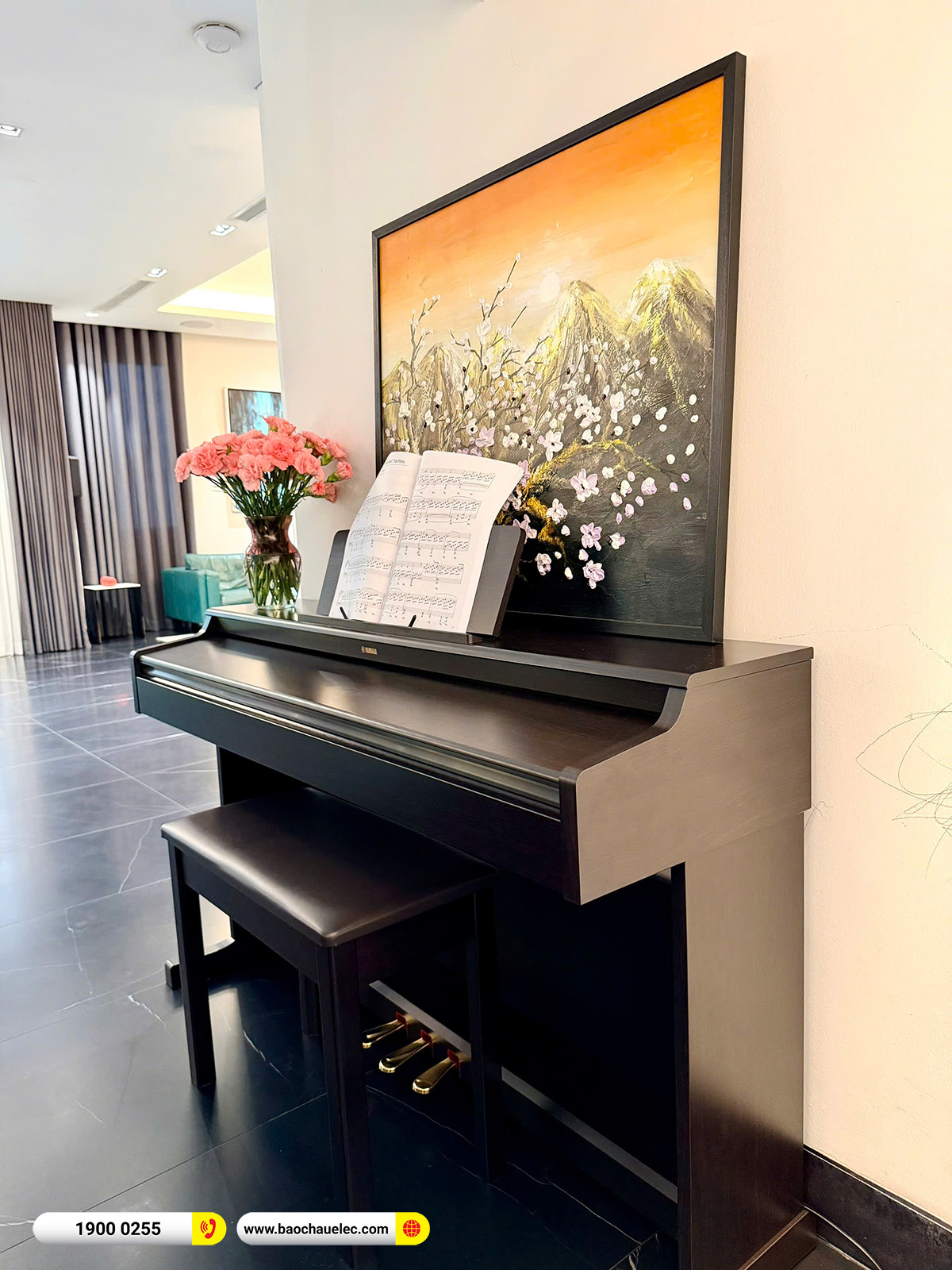 Bàn giao Đàn organ Yamaha YDP-165R hơn 25tr cho khách hàng tại Hà Nội