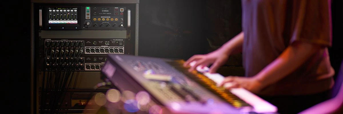 Mixer Yamaha TF-Rack