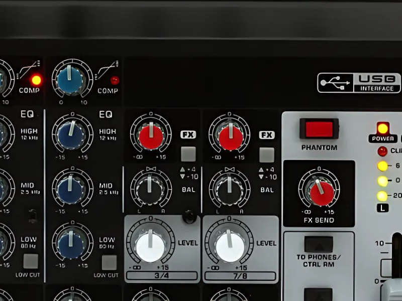 Bàn mixer Behringer Xenyx Q1002USB