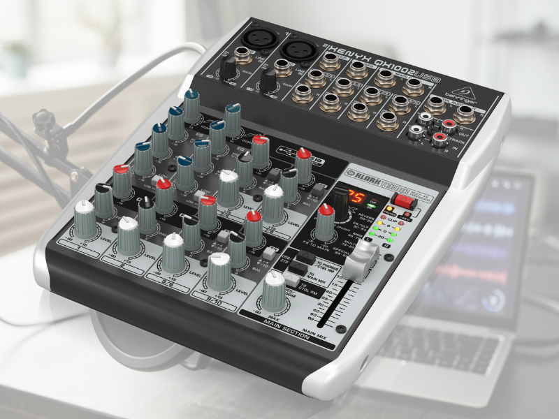 Bàn mixer Behringer Xenyx Q1002USB