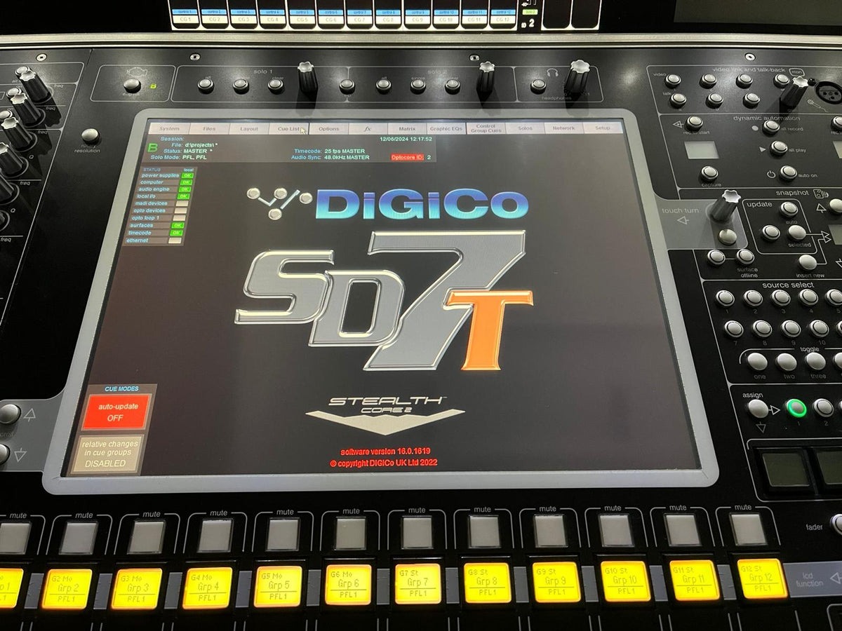 Bàn mixer DiGiCo SD7T