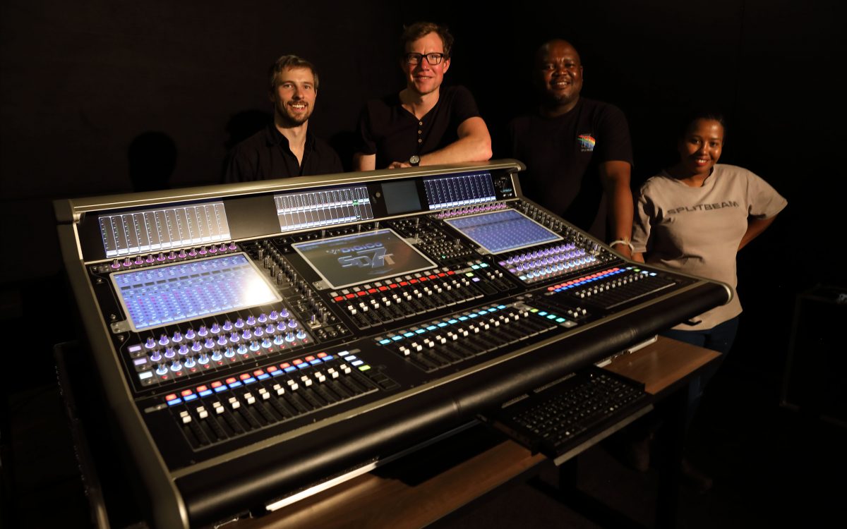 Bàn mixer DiGiCo SD7T