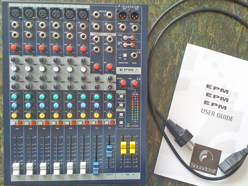 Mixer Soundcraft EPM 6