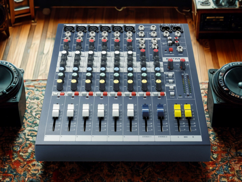 Mixer Soundcraft EPM 6