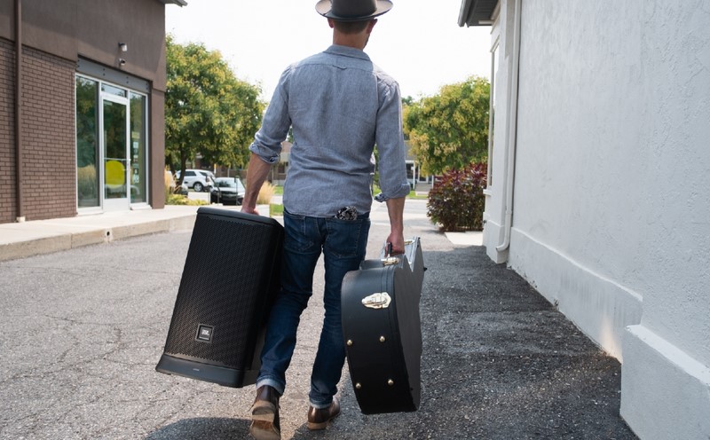 Cách kết nối guitar với loa kéo