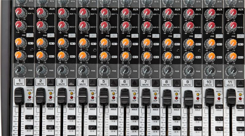 Bàn mixer Behringer SX3242FX - Hình 6