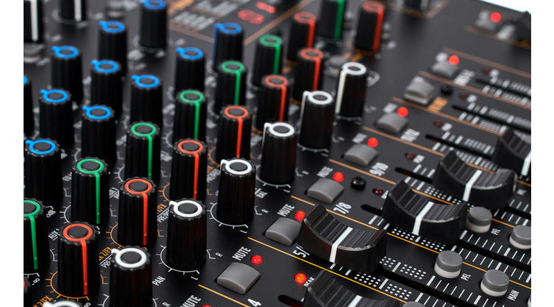Mixer RCF F 12 XR - Hình 6