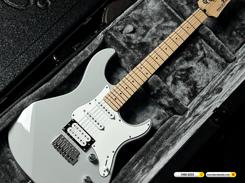 Đàn guitar Điện Yamaha PAC112VM