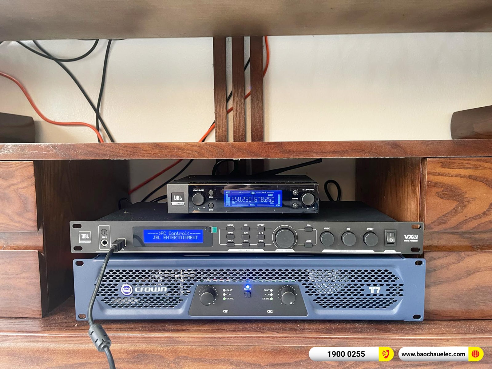 Lắp đặt dàn karaoke JBL hơn 68tr cho anh Mạnh tại Hải Dương (JBL MTS12, Crown T7, VX8, A120P, JBL VM300)