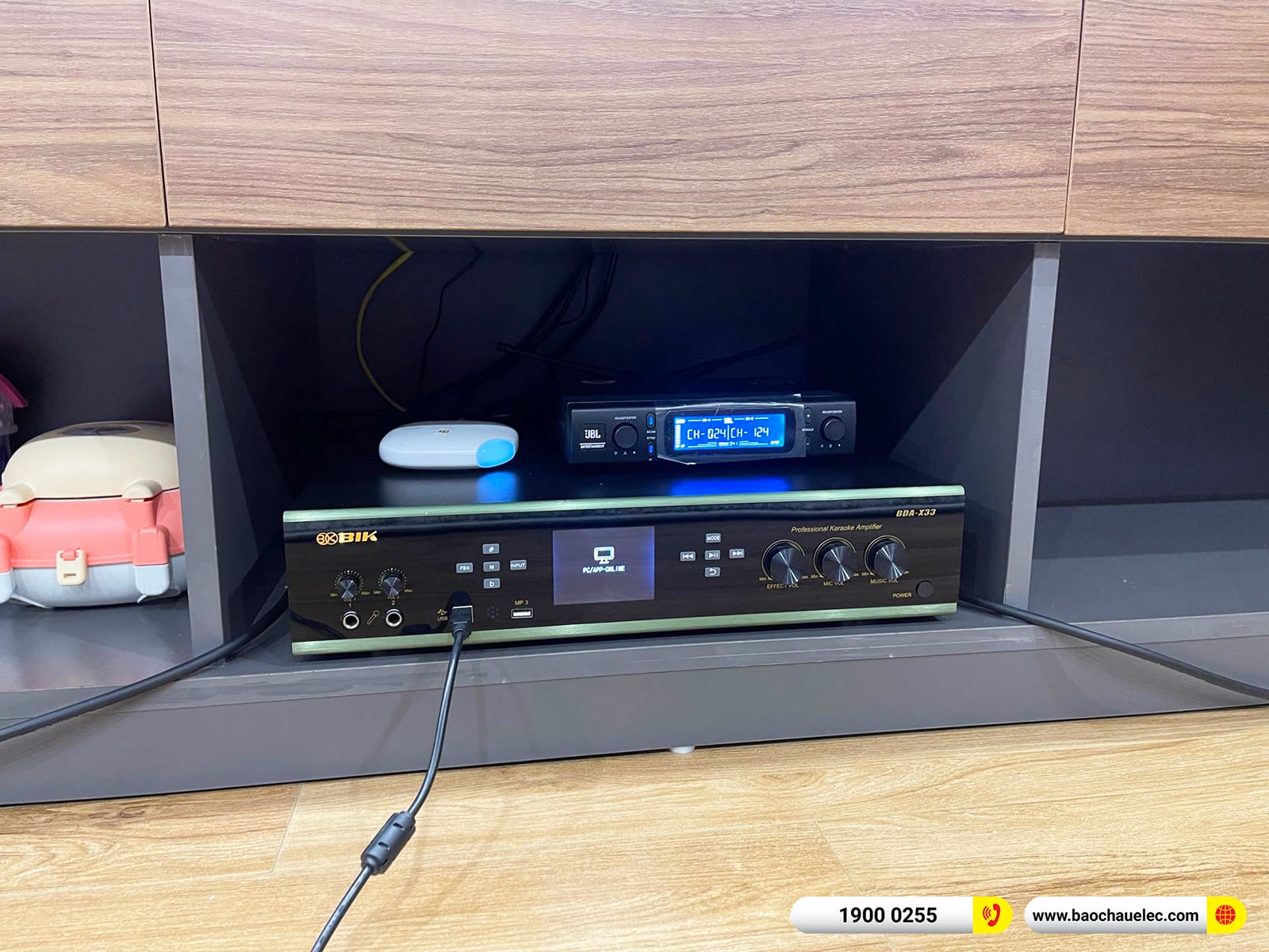 Lắp đặt dàn karaoke JBL hơn 25tr cho anh Trình tại Hà Nội (JBL CV1852T, BIK BDA-X33, JBL VM300)