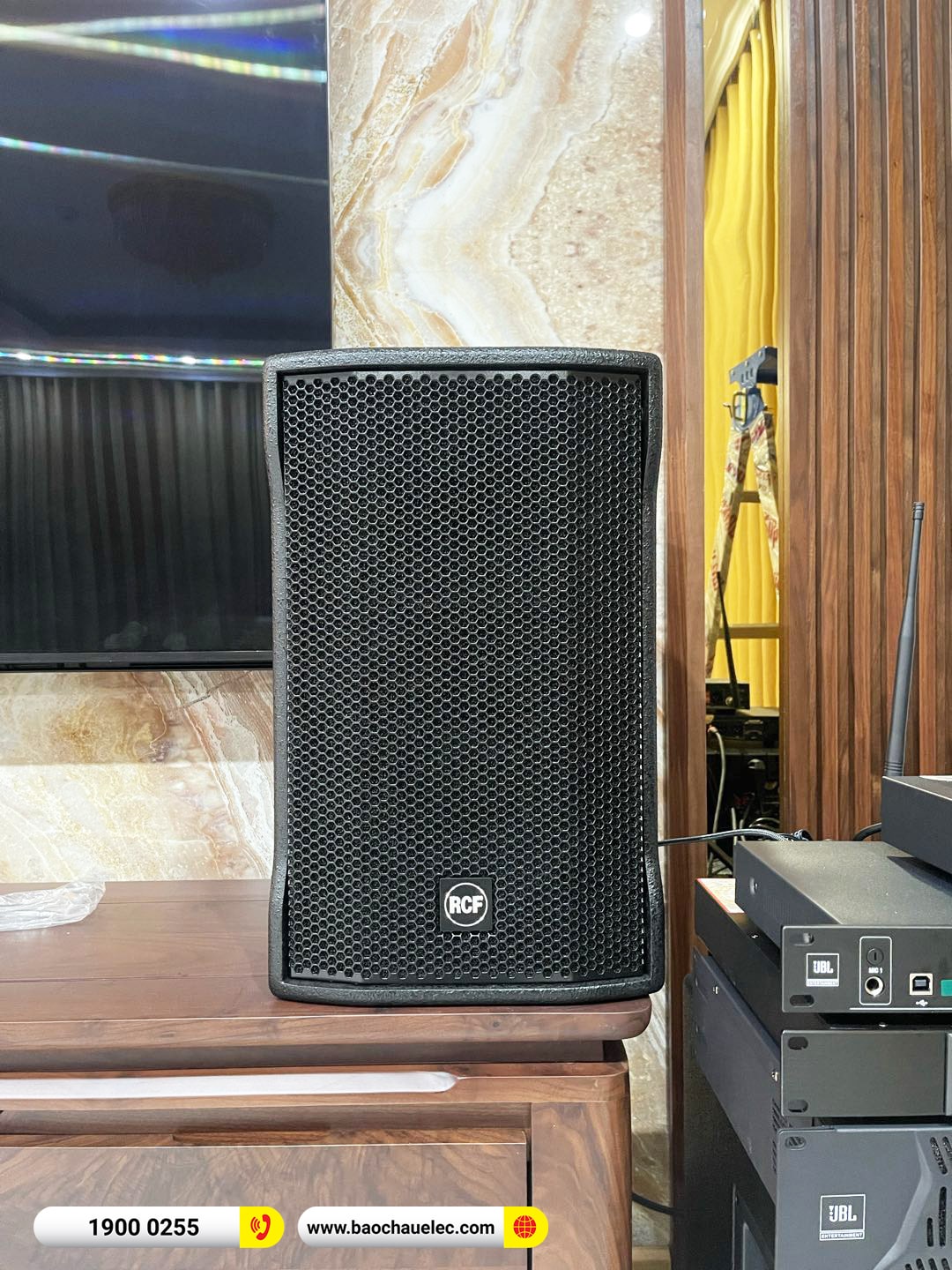 Lắp đặt dàn karaoke RCF hơn 114tr cho chú Thành tại Hà Nội (RCF CMAX 4110, JBL V8, JBL VX8, 702AS II, VM300,…)