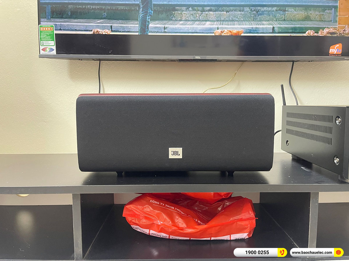 Lắp đặt d&agrave;n nghe nhạc, xem phim JBL hơn 122tr cho anh H&ograve;a tại H&agrave; Nội 