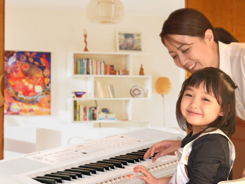 Đ&agrave;n oragan Yamaha PSR-EZ310