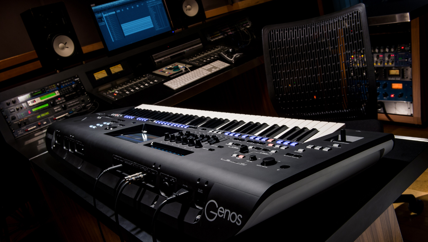 Đàn organ Yamaha Genos