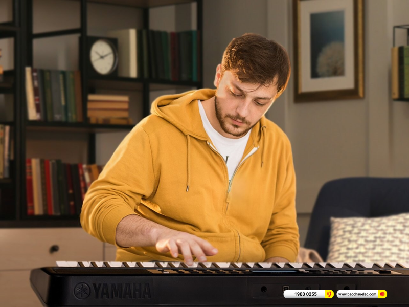Đàn organ Yamaha PSR-E383