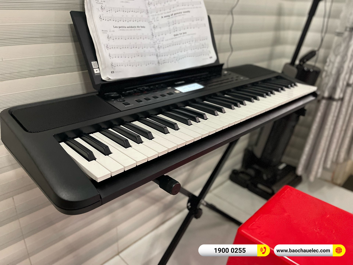 Bàn giao Đàn Organ Yamaha PSR-E383 hơn 4tr9 cho anh Thắng tại Đồng Nai