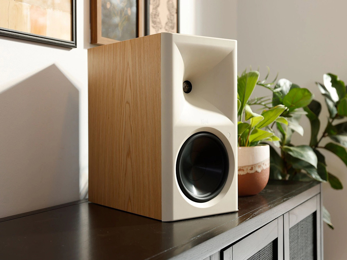 Klipsch ra mắt loa to&agrave;n dải ngo&agrave;i trời thế hệ mới đậm chất Mỹ